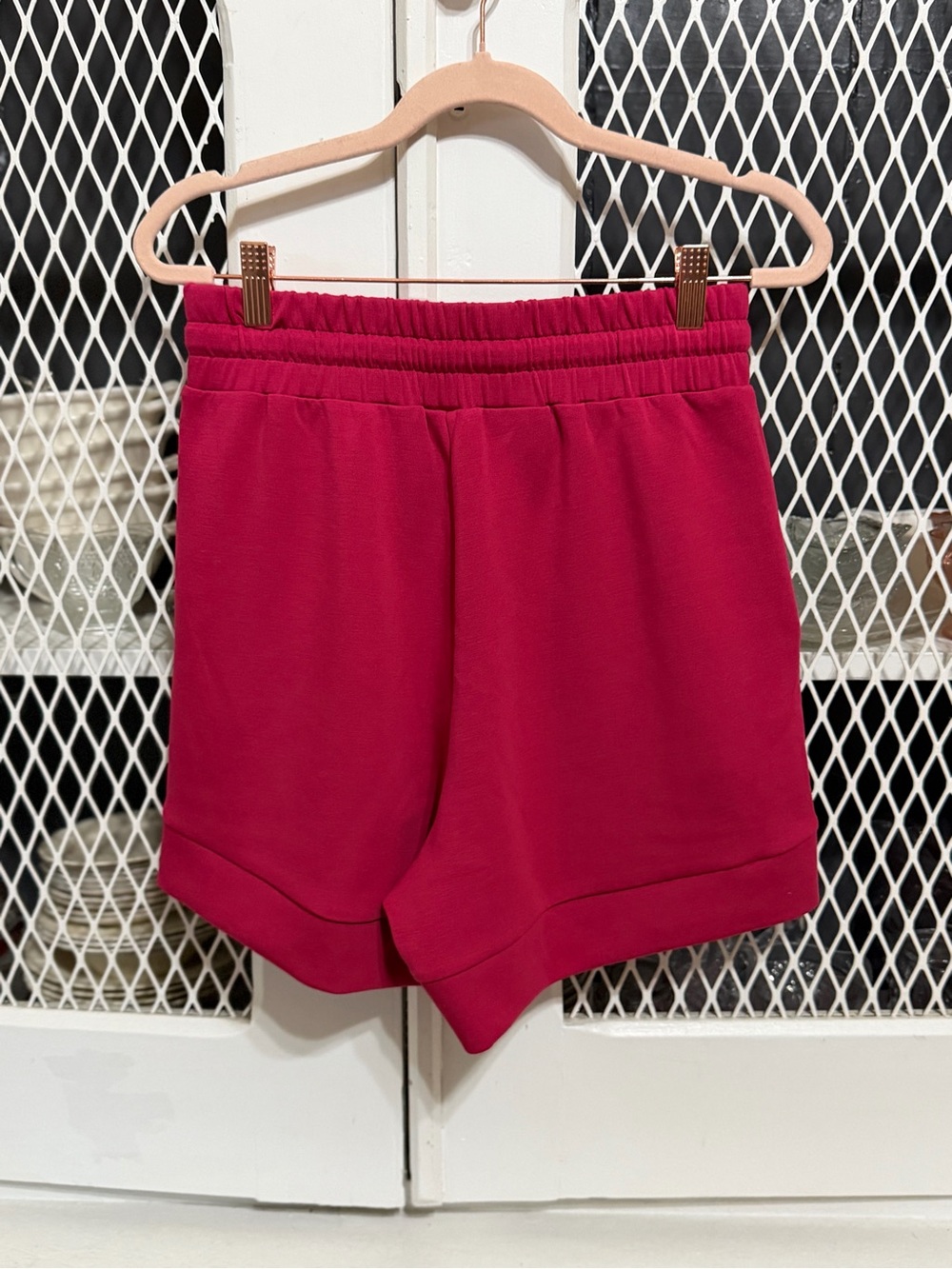 Small Varley Atrium High-Rise Shorts - Picture 2 of 2